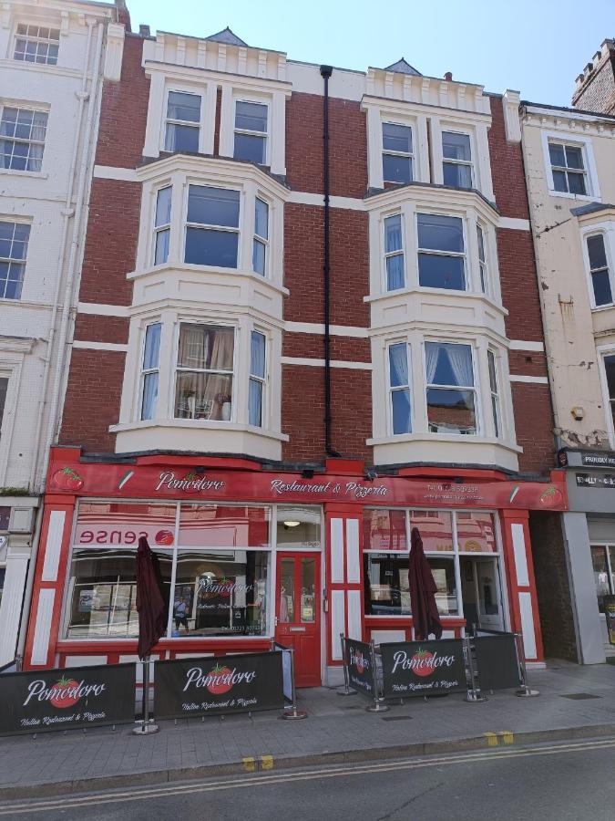 25 Newborough By Stay In Scarborough Exterior photo